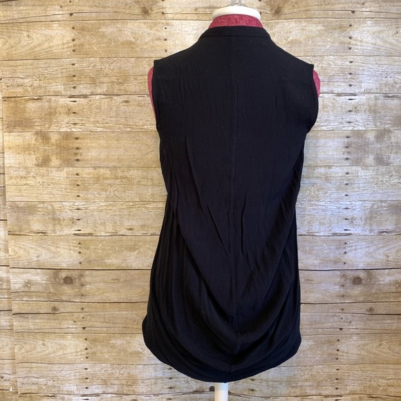 COS black button sleeveless high-low tank Sz 36 - Picture 2 of 5